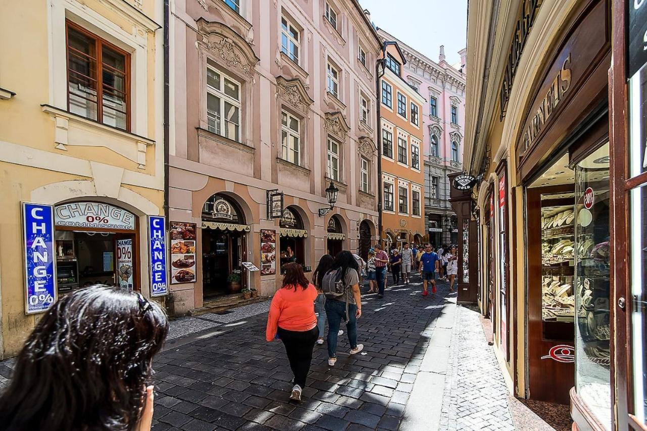 Newly Renovated 1-Bed Apartment At Charles Bridge Prag Dış mekan fotoğraf