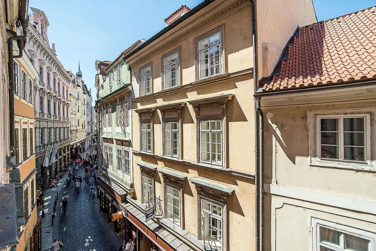 Newly Renovated 1-Bed Apartment At Charles Bridge Prag Dış mekan fotoğraf
